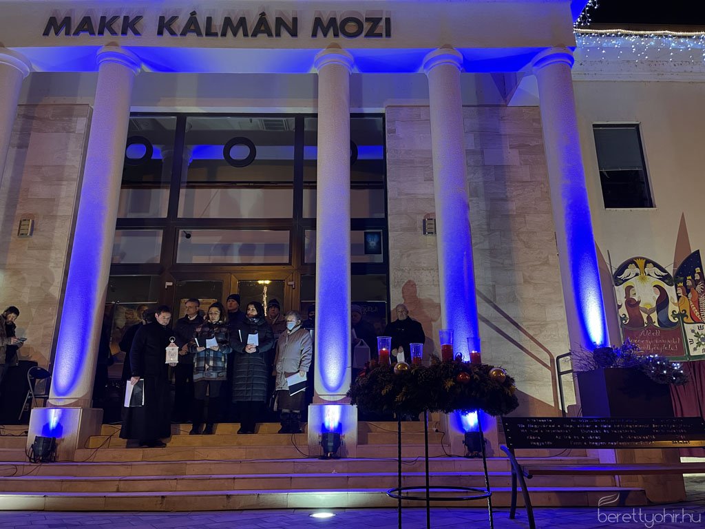 Fellobbant a szeretet lángja 39